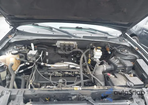 2005 Mazda Tribute I z USA, uszkodzony, nr VIN 4F2YZ02Z95KM61245